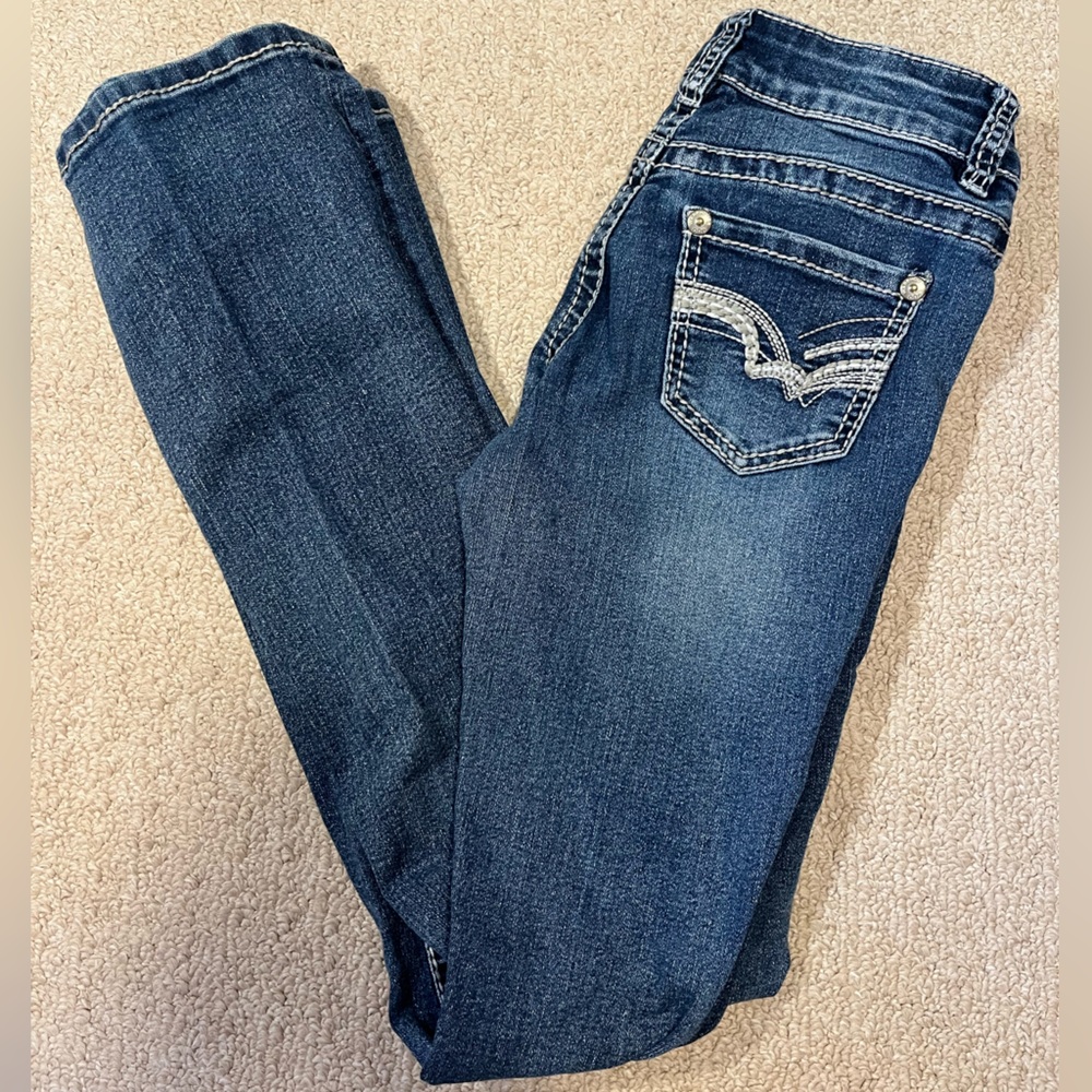 Stylish Indigo Women's Flare Jeans - Picture 3 of 7